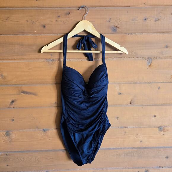La Blanca Swimsuit One Piece Black Tie Halter Ruched Tummy Control 10 Swim Beach - Picture 2 of 5